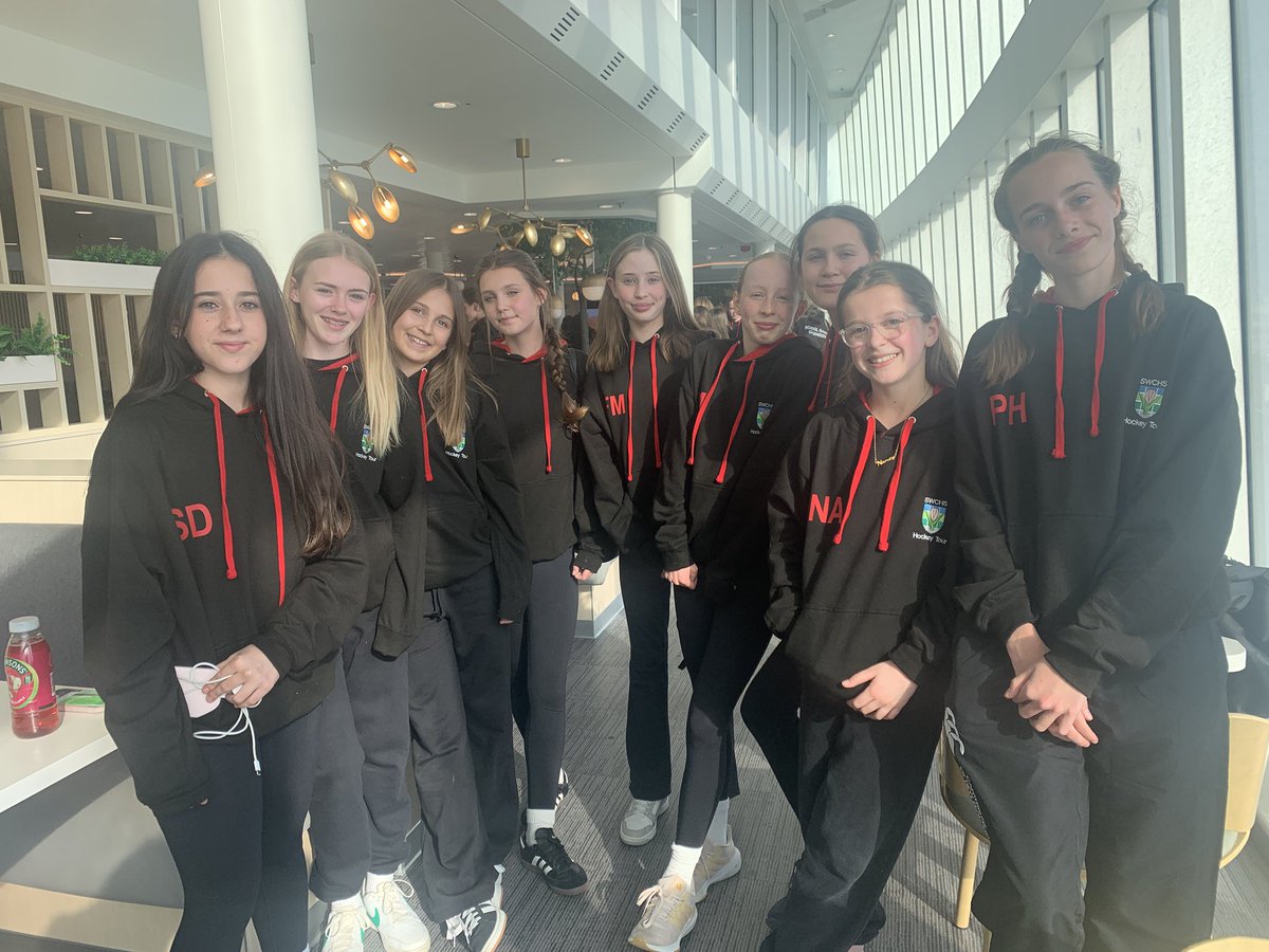 Hockey Tour 2025 - all arrived safely! The hotel is lovely #swchshockey