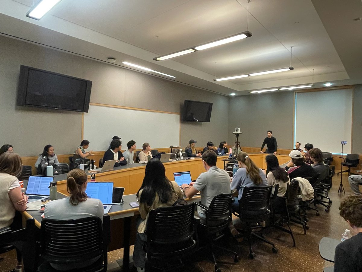 Hosted an amazing event for UC Berkeley students interested in AI at the Law School today. They didn