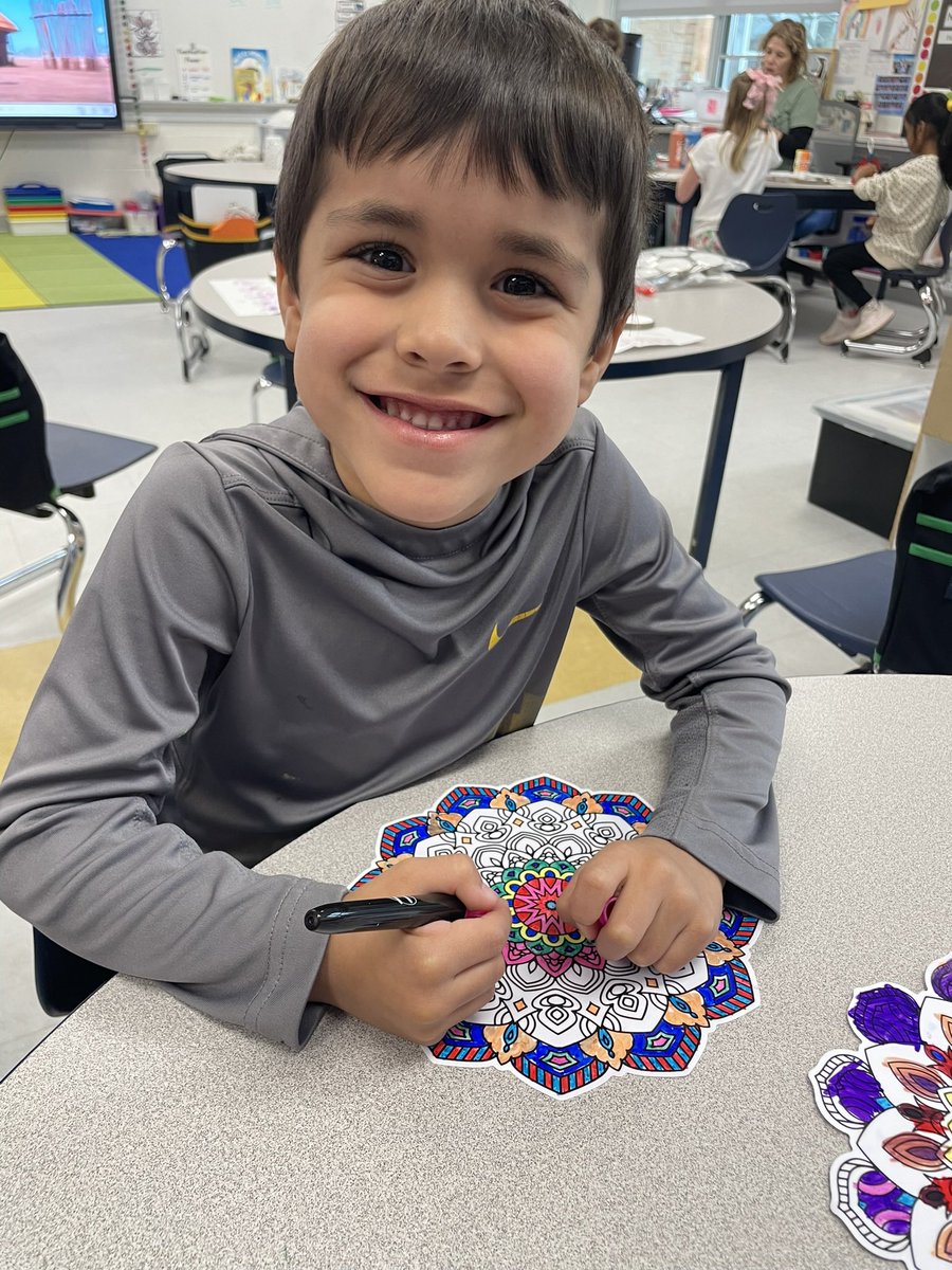 Whitney Zinn tweet media