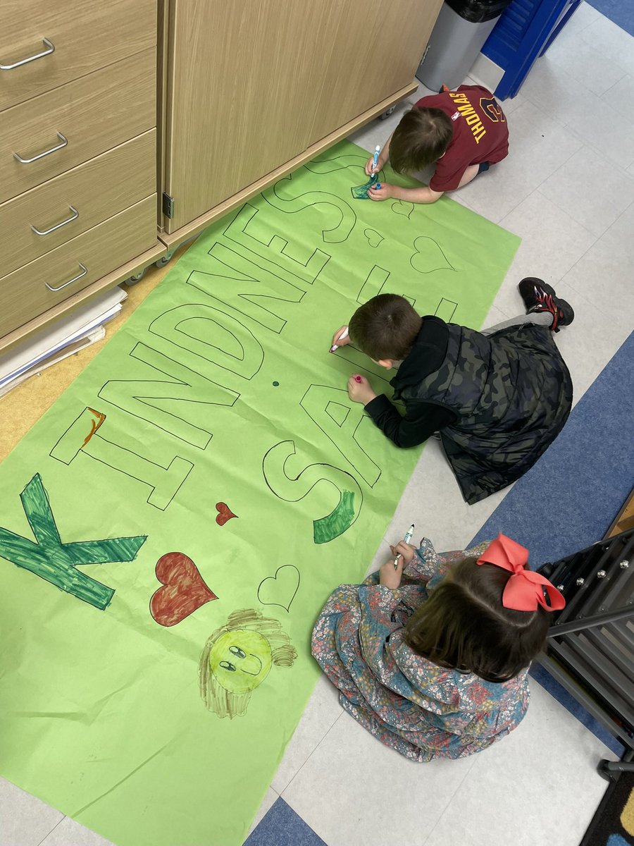 Whitney Zinn tweet media