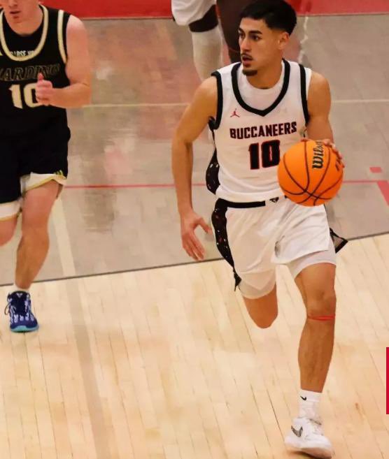 Tane Kirisome, D2 transfer from
Christian Brothers. 

6’3 combo guard from Australia
6’5 wingspan

Junior with 1 to play, 2 to play with future rule changes

14 points / 2.6 assists 
35% from three / 56 threes made in season 

Athletic shot creator 

youtu.be/1-3kOx5LWxQ?si…