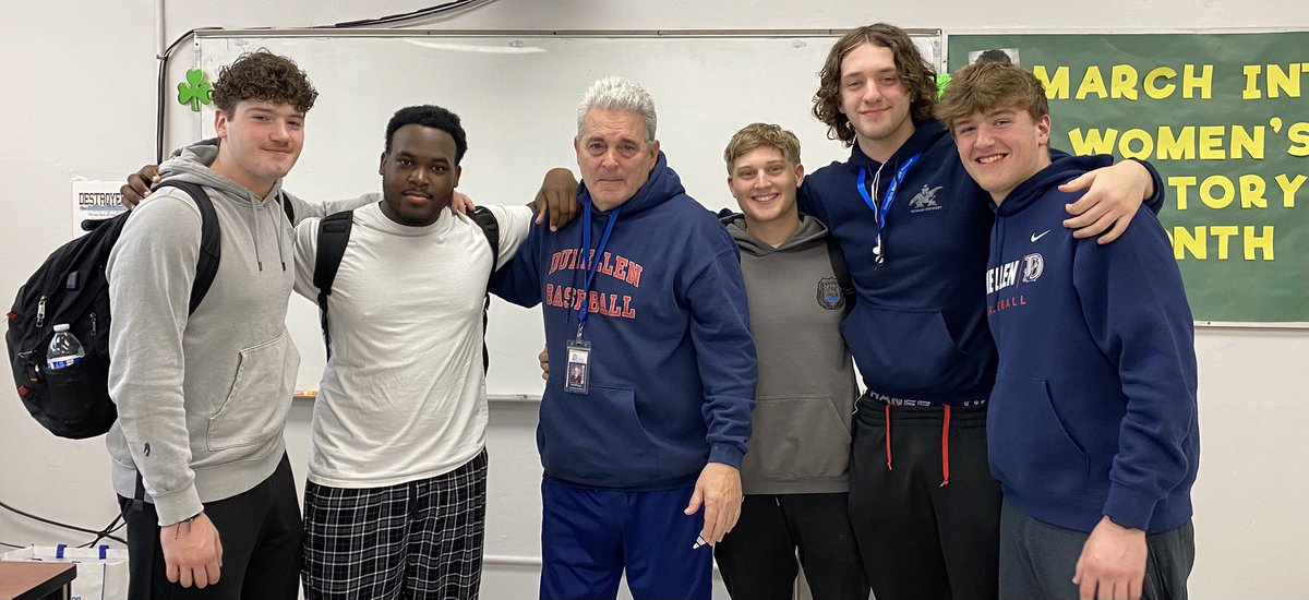 DunellenHS's tweet image. After 29 years, Coach DeNapoli has decided to step down as the Head Football Coach at DHS ⚓️⚓️ “Once a Destroyer, Always a Destroyer!!”