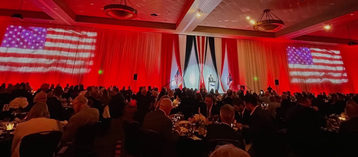 CalebAStidham's tweet photo. The Erie County Republican Party had the largest event in the history of the party last night. @VivekGRamaswamy knocked it out of the park in front of our sold out crowd of 500 at @KalahariResorts in Sandusky! Ohio is ready to be a state of victors. https://t.co/jk2fEF3Hnt