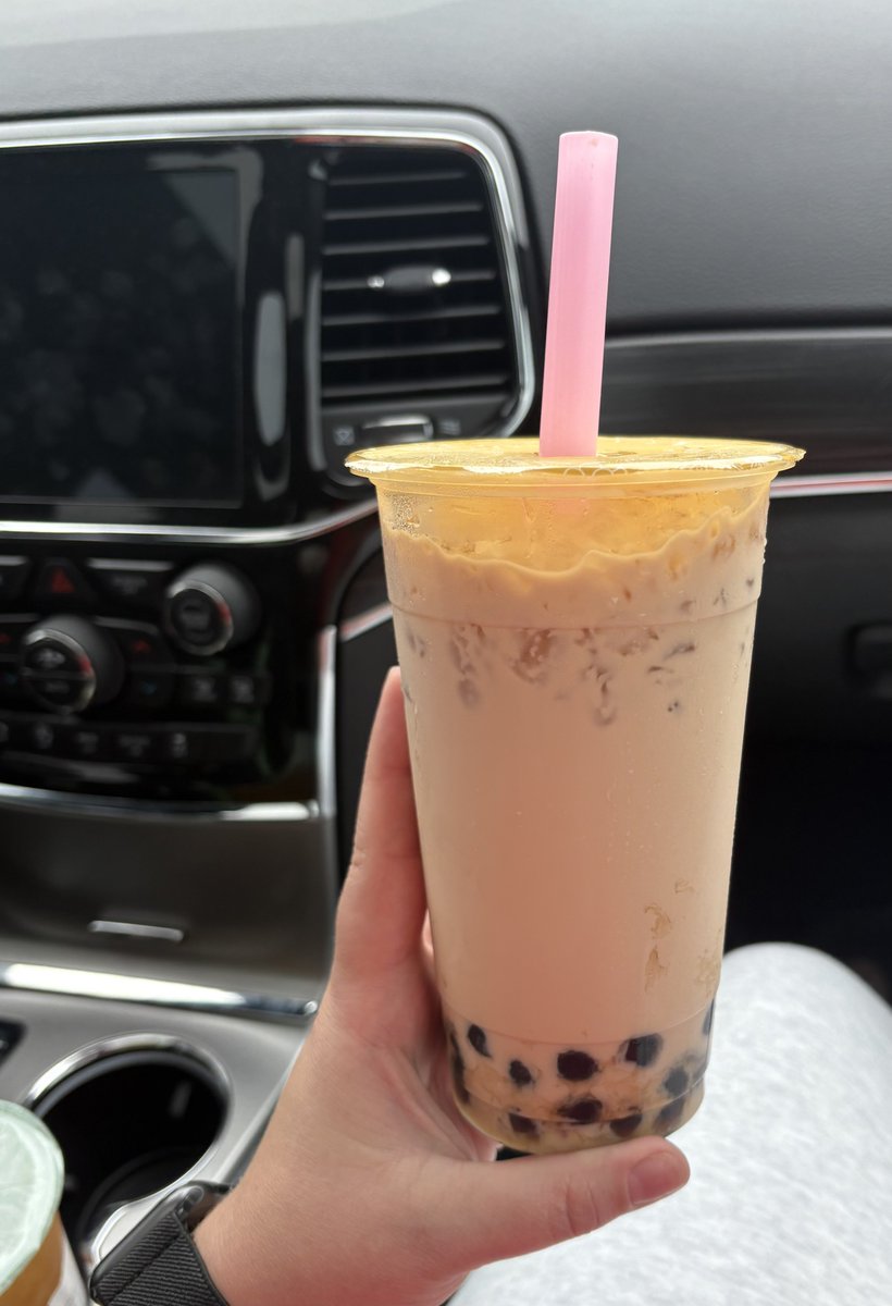 send2aurora's tweet image. Send $10 for boba 😇🙂‍↕️