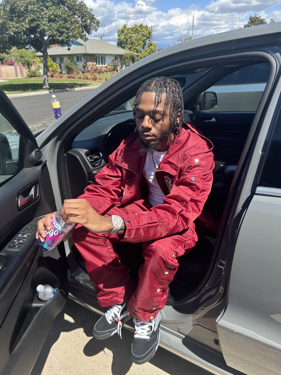 double m💰 tweet media
