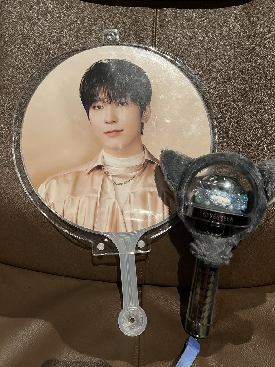 ivanaries24's tweet photo. SEVENTEEN RIGHT HERE IN CINEMA 
💗💓💎✨🥰🎂😍🥹🐈‍⬛😻
#SEVENTEEN #CARAT #WONWOO https://t.co/mLTGOKMWY6