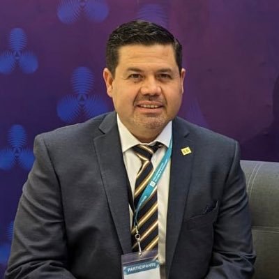 Muchas felicidades a nuestro colega Dr. <a href="/GabrielTorresEs/">Gabriel Torres</a> por su ratificación al frente del <a href="/CANAL44TV/">Canal 44</a>, sin duda, seguirá aportando a la opinión pública como un medio de vanguardia desde el #SURTVC a nivel Nacional e Internacional
¡Enhorabuena!