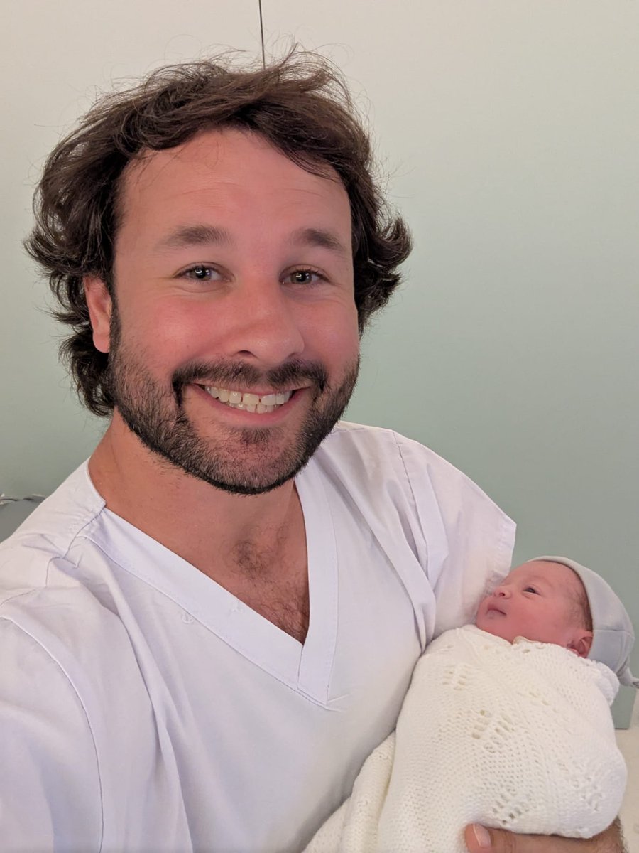 ☘️ Siguen las alegrías. Hoy le damos la bienvenida a Juana Del Cerro, y le mandamos besos a Guille y a Mer en este momento de tanta alegría. #VamosAzules #CanterAzul #Zafra