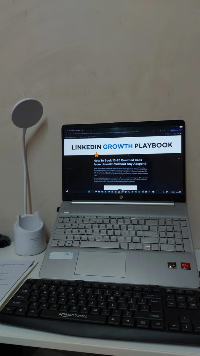 Deep__Flow's tweet image. Imagine running a restaurant and only impressing food critics while hungry customers walk past

Your audience doesn&apos;t need your fancy jargon

They need solutions to their problems

P.S - If you sell B2B &amp;amp; not selling on LinkedIn then you&apos;re missing out on a goldmine