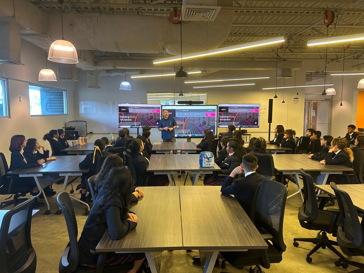 Engine-4 tweet media