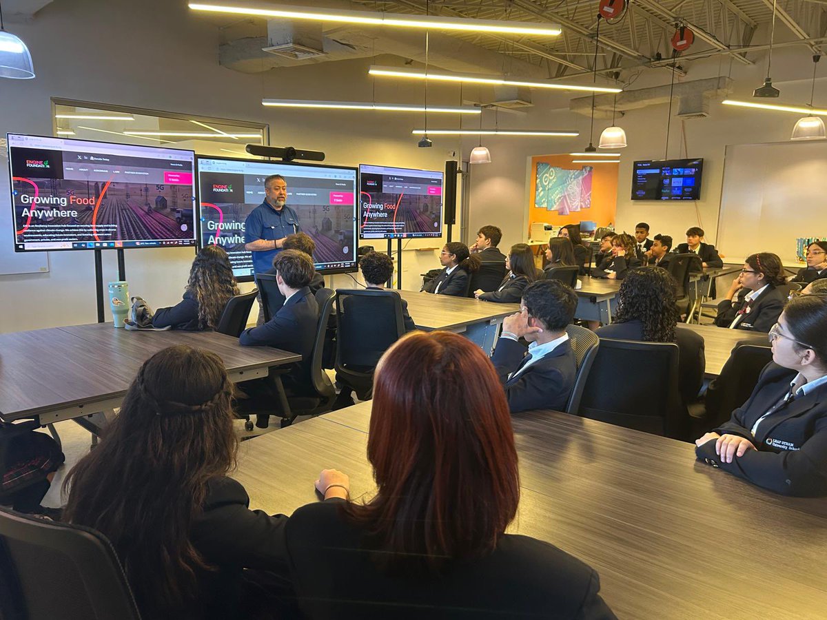 Engine-4 tweet media