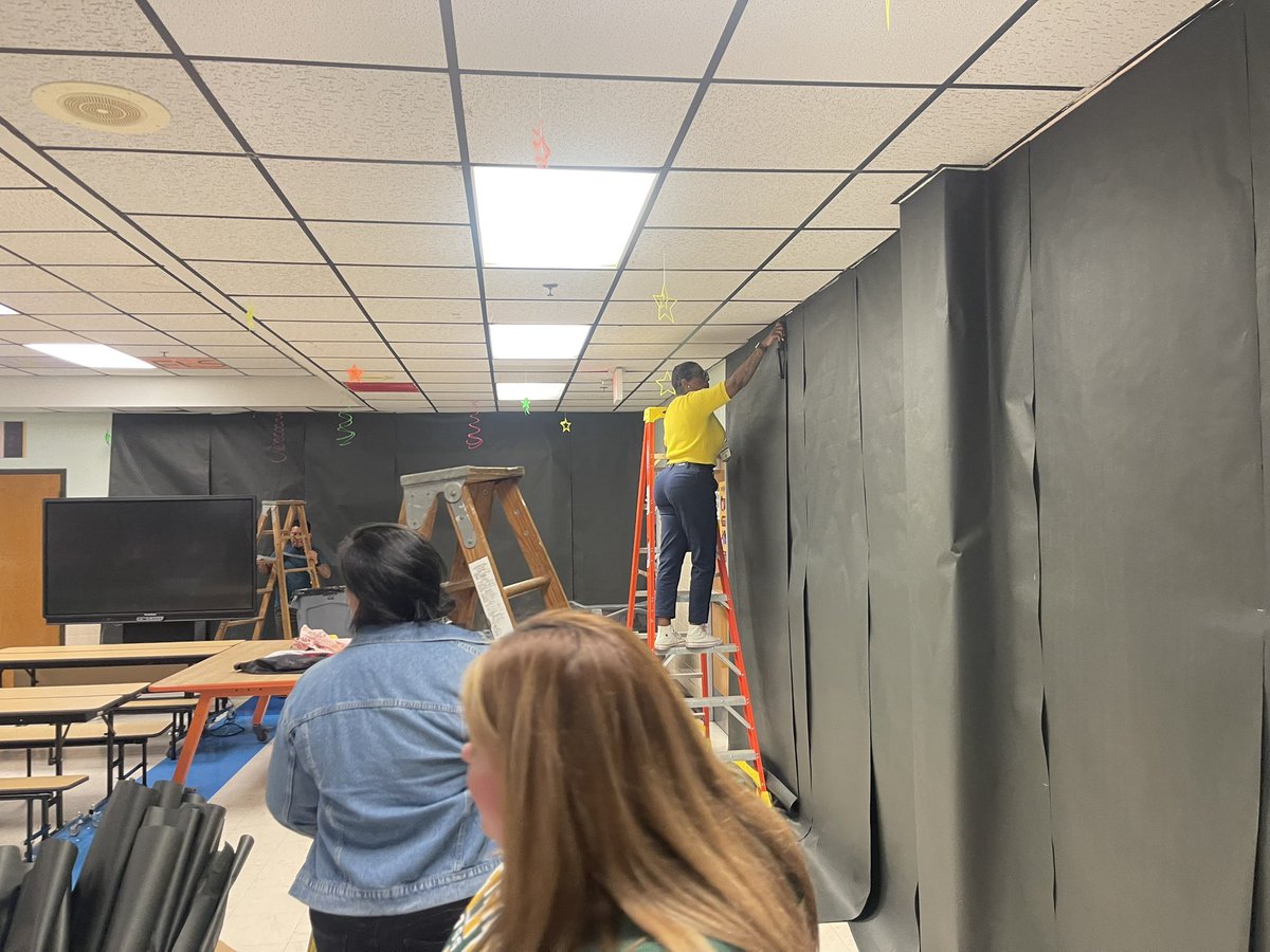 Shoutout to our AMAZING parent volunteers who helped bring the Just Dance 2025 Pep Rally to life! From balloon towers to backdrops, your energy and creativity lit up the room. Hogg New Tech is better because of YOU! <a href="/AdamsonSchools/">Adamson Schools</a> @MRamirezDISD 
 #RazorbackPride #JustDance2025