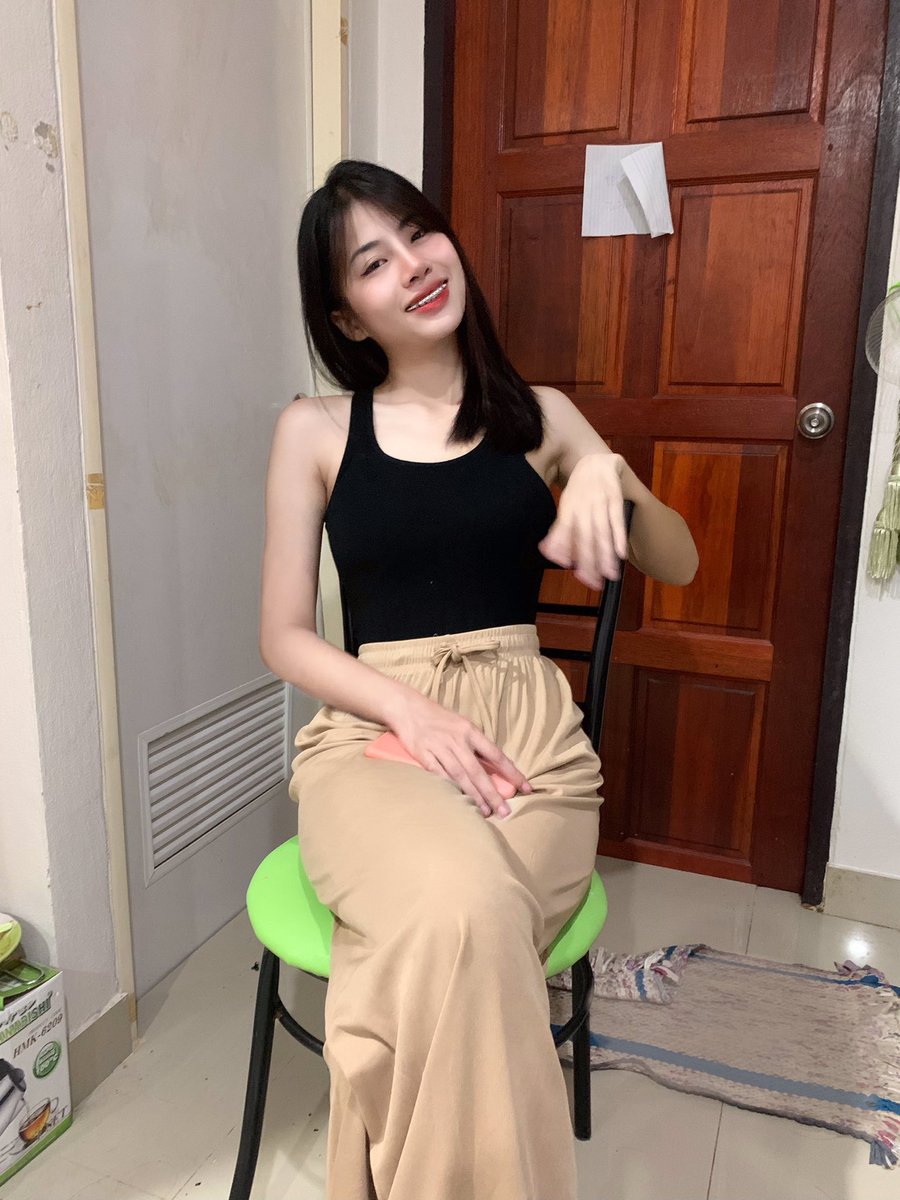 krdechdech38572's tweet photo. ไม่รับรัก รับงานก็ได้555 #สาวสองมีงู #สาวสองรับงาน #ขายรูปขายคลิป #รับคอลเสียวเปิดกล้อง #กะเทยมีงู https://t.co/bmEas0WaTy