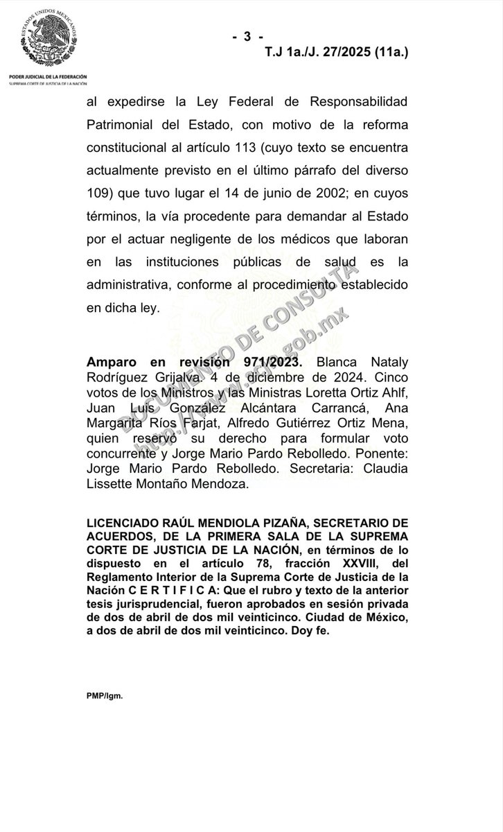 MÉDICOS DE INSTITUCIONES FEDERALES DE SEGURIDAD SOCIAL. LA VÍA ORDINARIA CIVIL ES PROCEDENTE PARA DEMANDARLOS EN LO PERSONAL, EN TANTO QUE PARA EXIGIR LA RESPONSABILIDAD PATRIMONIAL DEL ESTADO PROCEDE LA VÍA ADMINISTRATIVA.