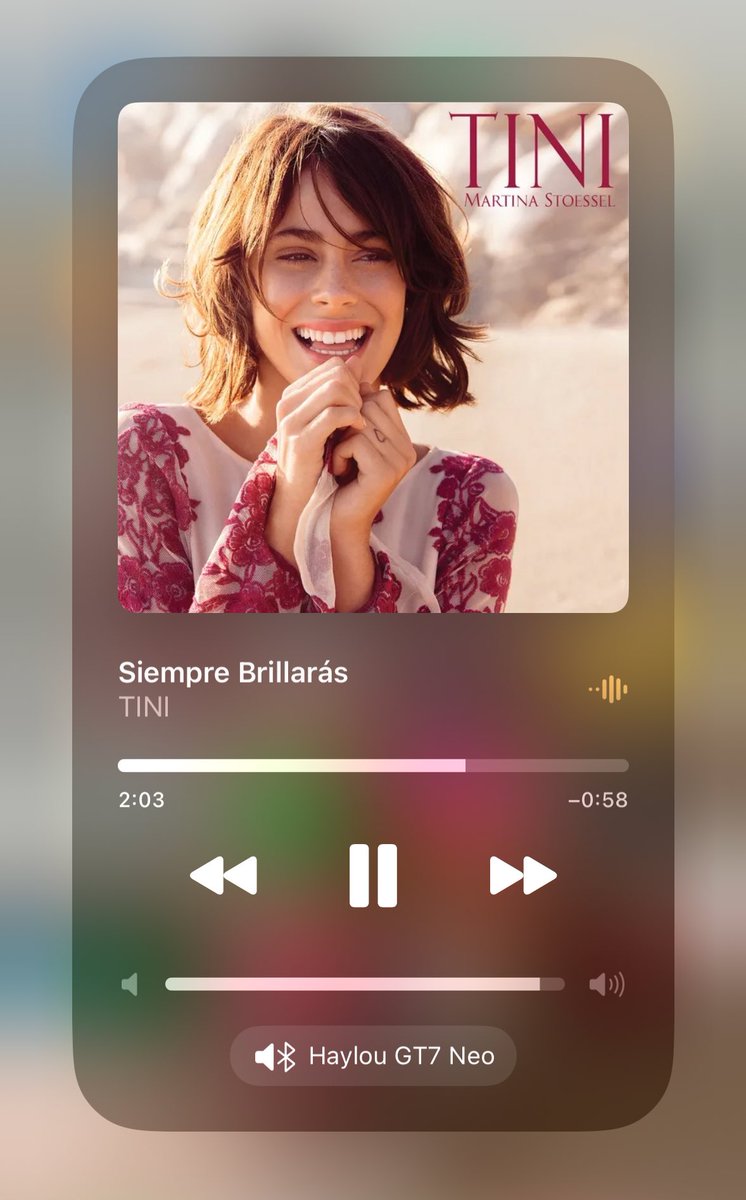 Martina llega a iniciar el show cantando esta canción y no voy a poder cantar ninguna canción más de lo que voy a llorar