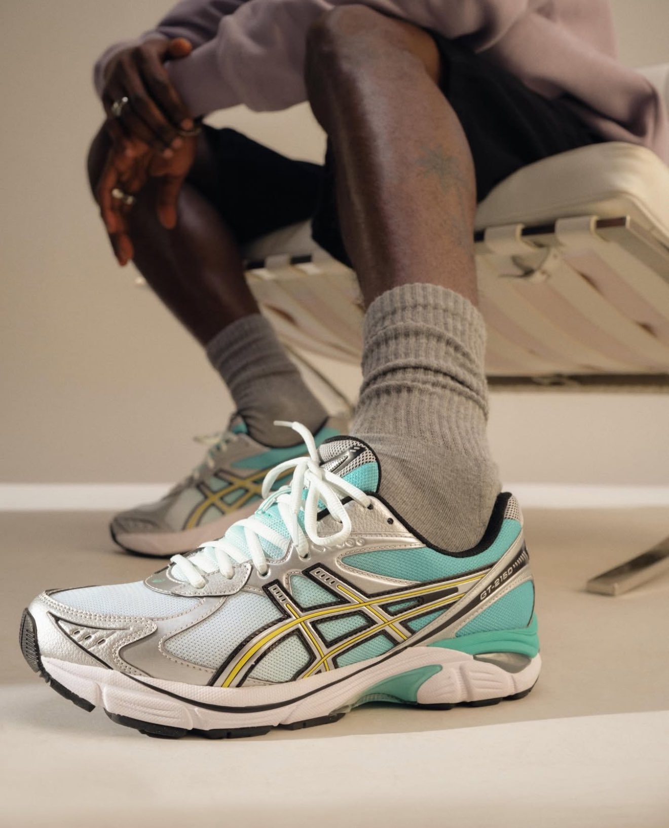 SNKR_TWITR on X: 