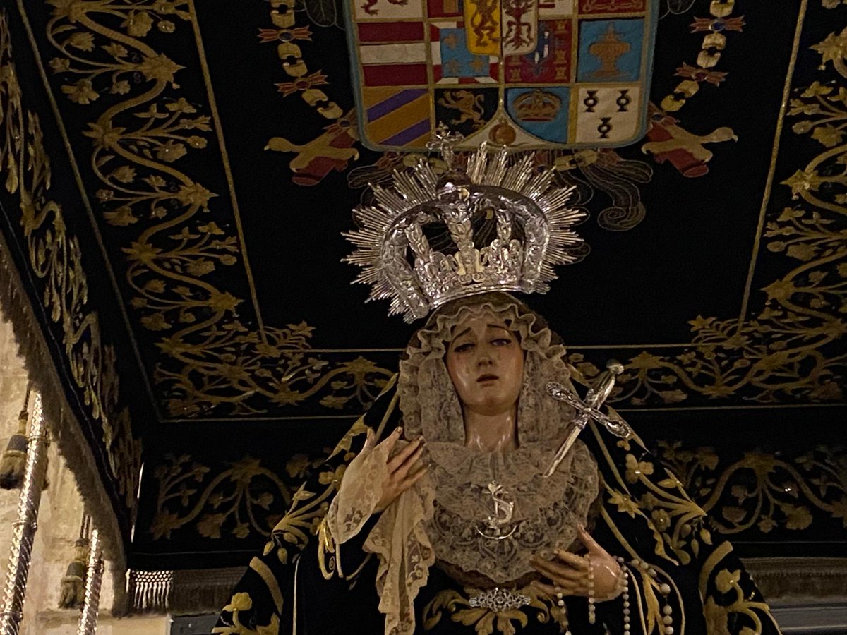 VeraCruzJerez's tweet photo. Nuestra Señora de las Lágrimas ya se encuentra en su Paso de Palio
https://t.co/tMezHW0W0e https://t.co/civKJnKirv