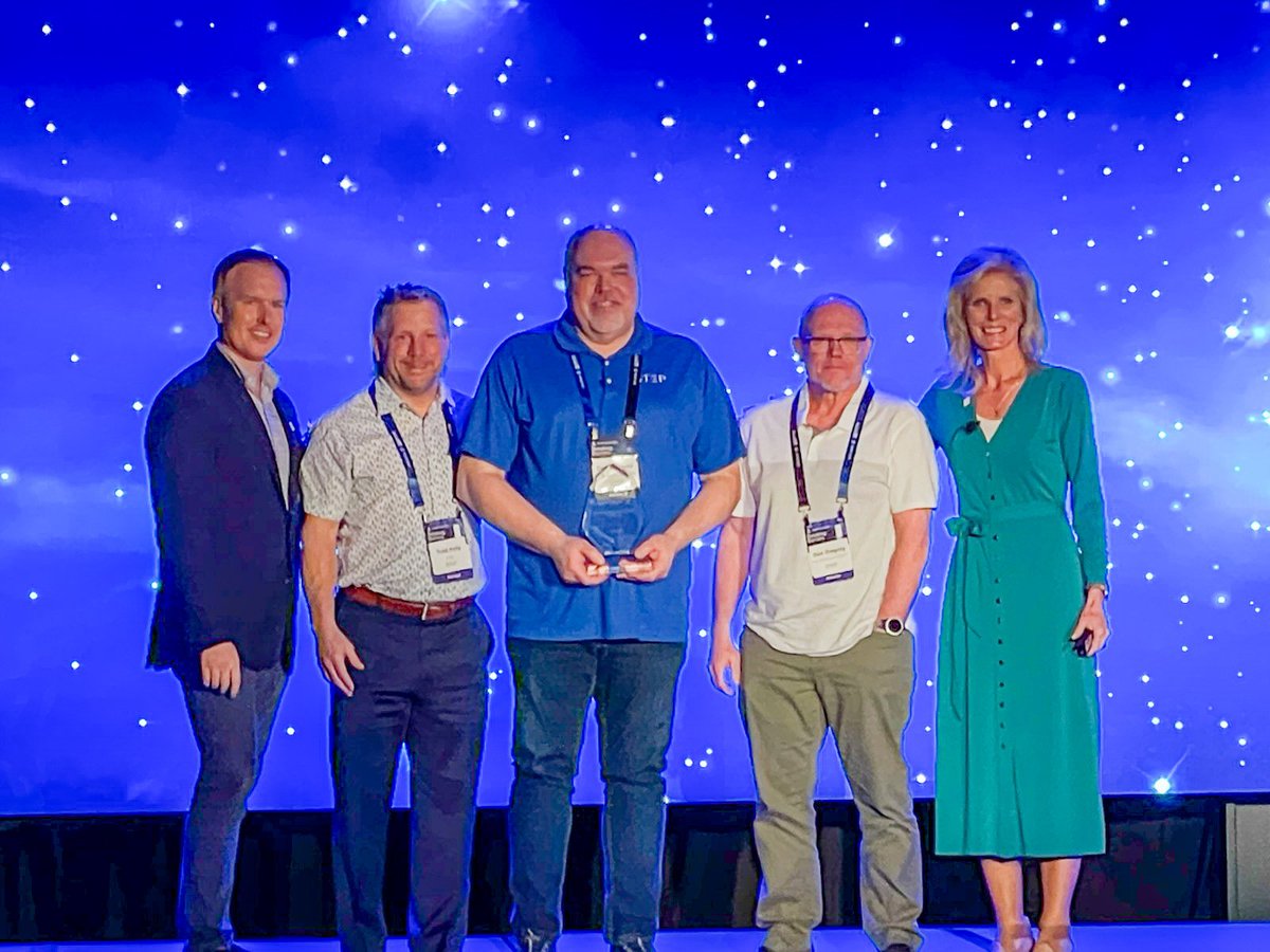 STEPcg's tweet photo. Technical Excellence Partner of the Year!  💡💪  We are honored as this achievement reflects our dedication to delivering cutting-edge solutions and empowering businesses.  A huge thank you to our customers, @EricssonEnt and our incredible team! #EricssonPartnerSummit #STEP #5G https://t.co/BzUH4x439M