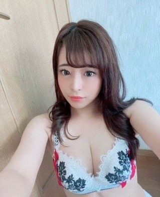 こんなｵ ﾊﾞｻ ﾝ でもいいですか？

ホテル代は勿論、お小遣いも渡します。
生でよければ5出します…

 ♡ と ↻ とﾌ ｫ ﾛ ｰ で立候補お願いします