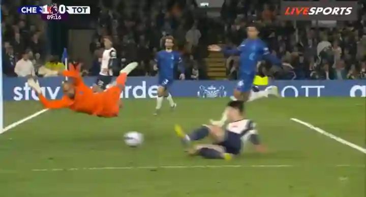 EmemCFC's tweet photo. Truly this should be the best Dave of the season 
#Sanchez 
#CFC
#CHETOT https://t.co/aMjqmaHnGV