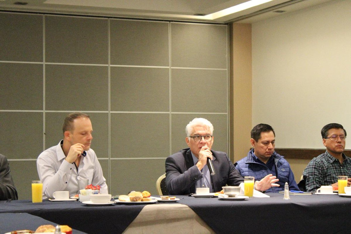 SwissChamMexico's tweet photo. 🇨🇭¡Agradecemos a la Agencia Estatal de Energía por su disponibilidad, así como a las empresas suizas @ABBMexico , #Omya, @FrachtGroupMX, #OskarRüegg , @Givaudan , @Holcim_Mx , #Monosuisse y #Hilti presentes por compartir sus perspectivas! https://t.co/5L3PKKHod5