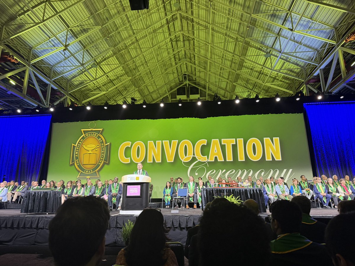 medpedshosp's tweet photo. The @ACPIMPhysicians Convocation Ceremony is always emotional and inspiring.
A joy to see our new Masters of ACP - @CincyIM and @Mud_Fud
#IM2025 https://t.co/idu26jTCwj