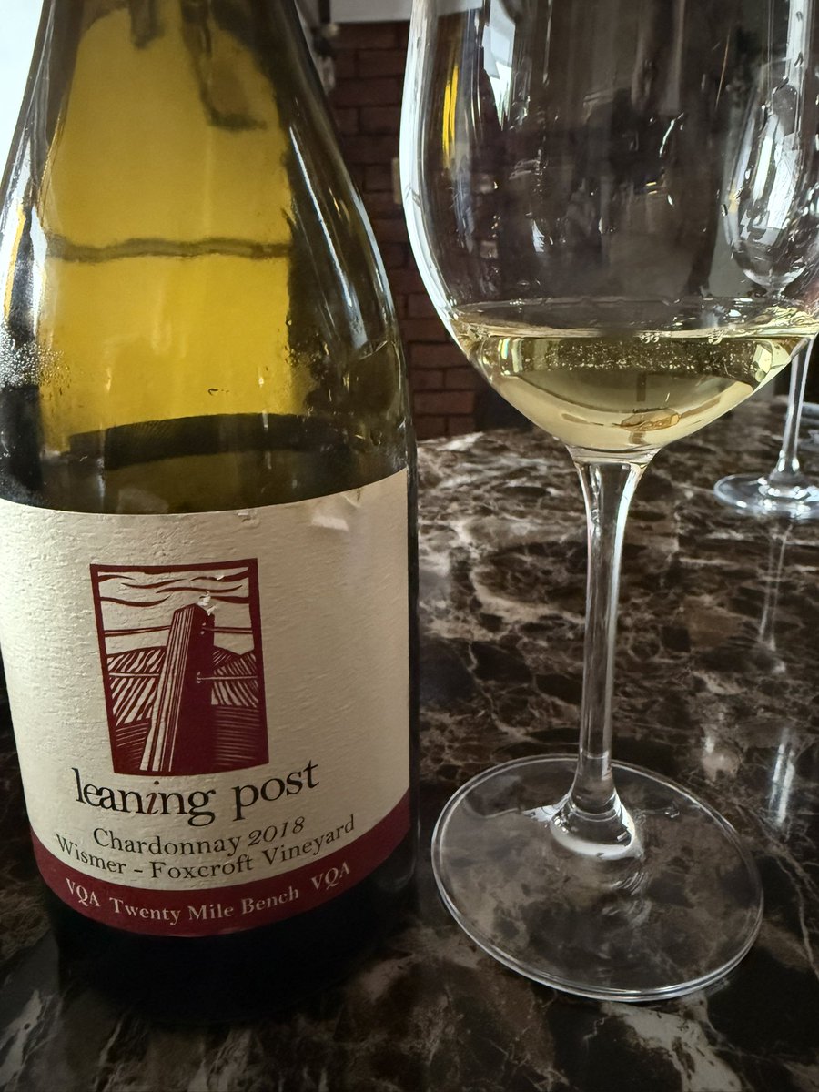 Look at us go! We’re opening our pallets to Chardonnay. We usually call ourselves ABC, but this 2018 barrel aged Chardonnay in French oak from <a href="/LeaningPostWine/">Leaning Post Wines</a> is fantastic! 
.
.
#thewineboys #niagara #vqa #wine #leaningpostwinery #chardonnay