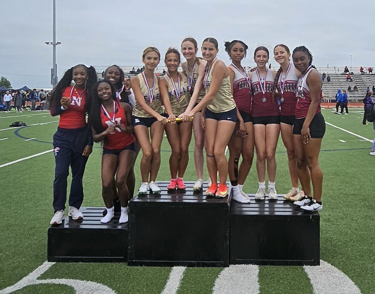CentralXC's tweet image. Congrats to our JV 4x100 of Smith, Tschacher, Kemo, and Gailes for finishing in 2nd at district!