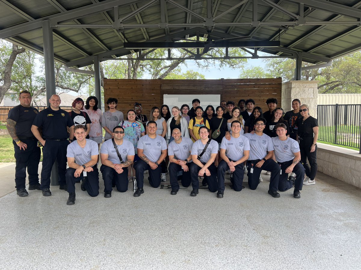 Former Brennan EMT Student from the 23-24 school year has secured a position with Bexar County District 2 Fire Department. Today Brennan EMT students were invited to participate in a skills simulation where they were  able to see a former student in action!