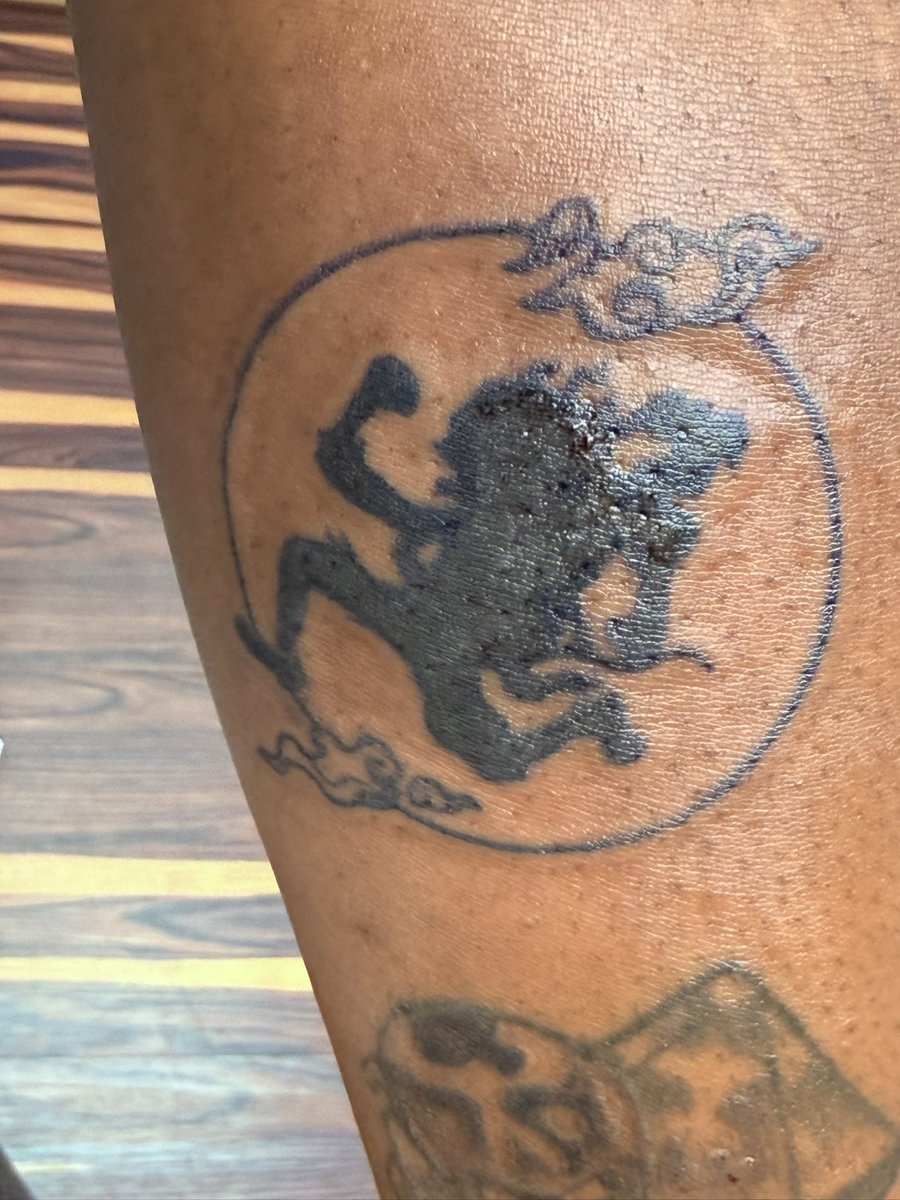 JacksonForbes4's tweet image. Three tattoos Gear 5 Luffy from One Piece 
Kurama (9 tails) from Naruto and 4 star ball Shenron￼ from Dragon Ball Z #anime #ONEPIECE #NARUTO #DragonBallZ