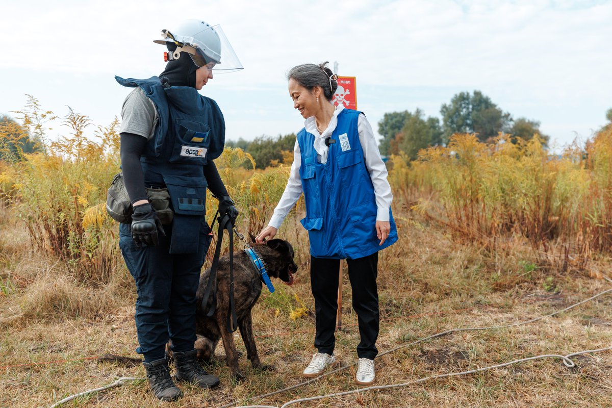 UNDP Eurasia (@undpeurasia) on Twitter photo On #IMAD2025, we reflect on the progress and challenges in the fight against landmines.
Efficent demining in Ukraine is reclaiming land for recovery and economic stability.
Read latest <a href="/shokonoda/">Shoko Noda</a> ‘s blog on #MineAction: undp.org/blog/reclaimin… On #IMAD2025, we reflect on the progress and challenges in the fight against landmines.
Efficent demining in Ukraine is reclaiming land for recovery and economic stability.
Read latest <a href="/shokonoda/">Shoko Noda</a> ‘s blog on #MineAction: undp.org/blog/reclaimin…