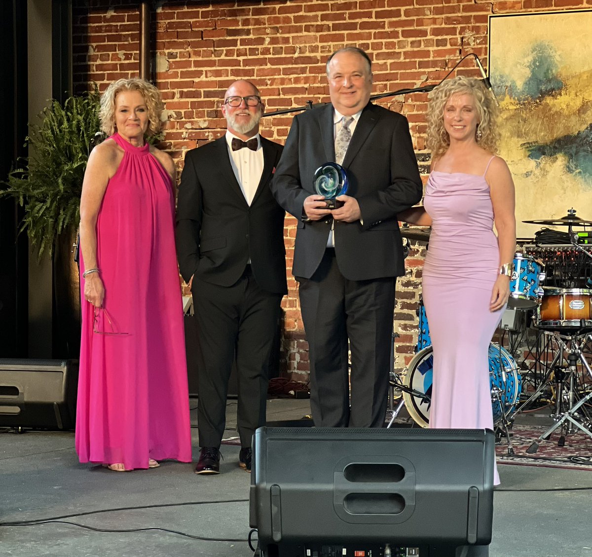 Congratulations to Robert Easley from Hillcrest Middle School for being named the Chamber of Commerce Middle School Educator of the Year. #allinforssd