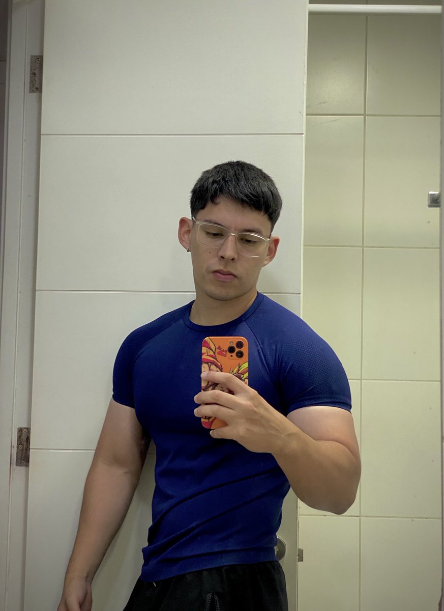 SebaMelonTierra's tweet photo. Agarra mi amor y quémalo 🔥 https://t.co/nEtVyi8WhN