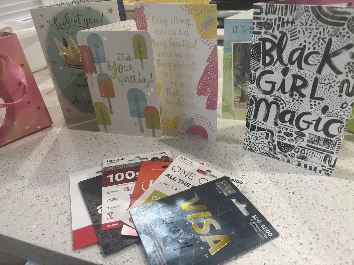 A special thank you to my Admin Team for celebrating me today!! 🥰❤️ Happy Birthday to me 🎂