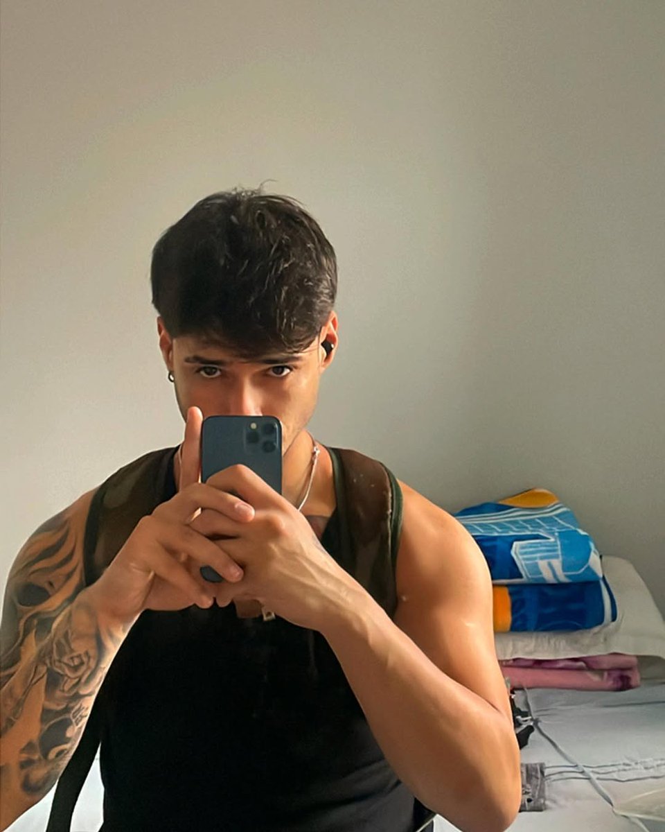 zoxvans's tweet photo. #openfollow for western rp. help rt https://t.co/VNOgTxXafk