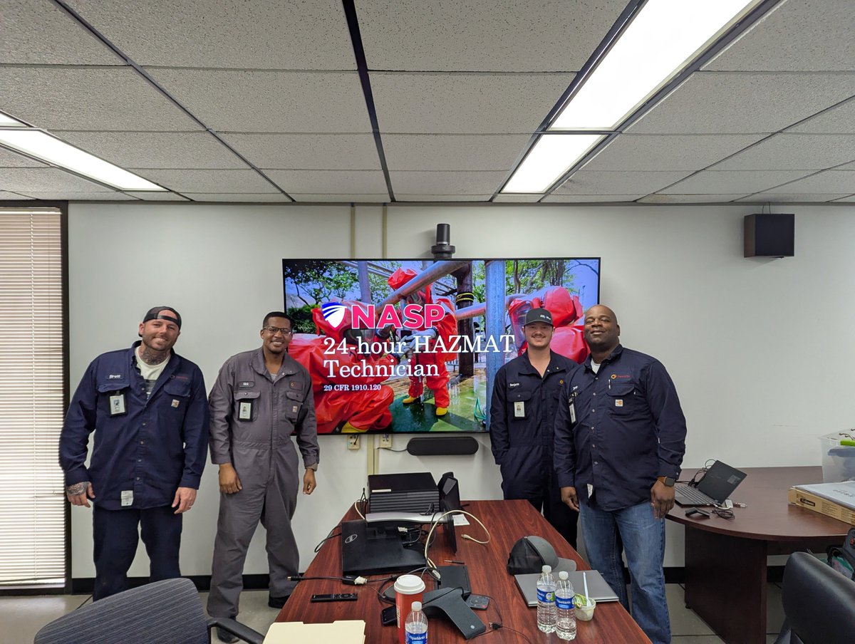 WhatContingency's tweet image. Great couple weeks doing #HAZWOPER Hazmat Tech courses