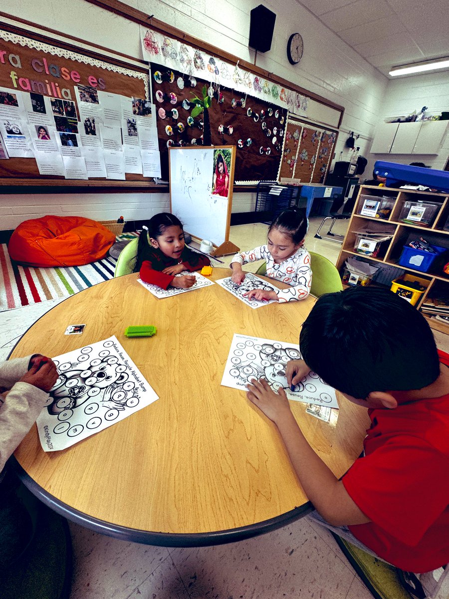 Washington PreKs are on the move—practicing letter names and sounds through songs, movement, and hands-on fun! Early literacy skills are growing strong in our youngest learners!