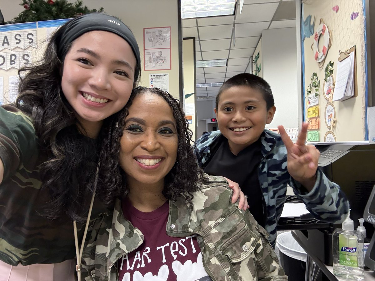 Ms_SNguyen's tweet photo. We are about ready to Battle The STAAR! π#Staarspiritweek #wearcamo @ajbushelem https://t.co/p5KOPalIDz