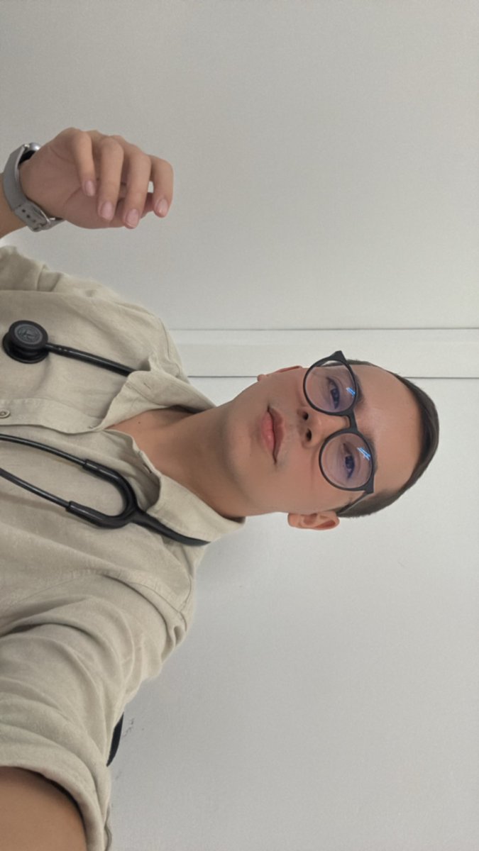 Daniel_fm6's tweet photo. 🤓 https://t.co/1eczlYbvS4