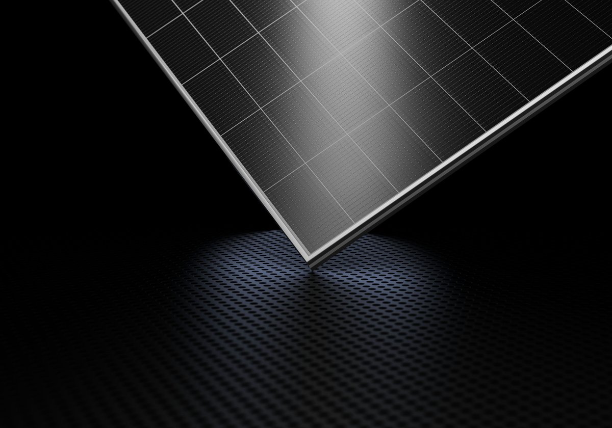 Canadian Solar &amp; Flow Power have teamed up to deliver the first Flow Power solar project featuring Canadian Solar’s anti-hail modules. The Coonawarra Energy Project will be the first of many sites to install this technology across the country. bit.ly/3E1alZH