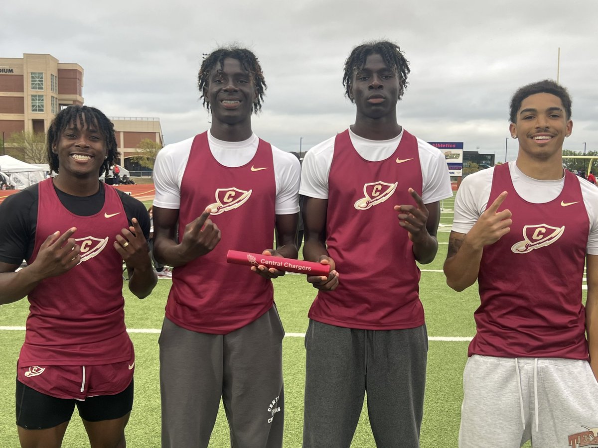 CentralXC's tweet image. Congratulations to Brown, Granville, Taylor &amp;amp; Taylor, 4th in the 4x200 and going to Area!
