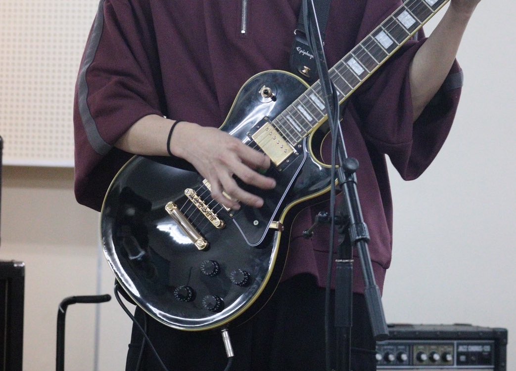 fsc_nara's tweet photo. おはようございます！
本日も12時からH棟303で活動を行っています！
楽器の体験等も出来るのでぜひお越しください！ https://t.co/VchVr9poWI