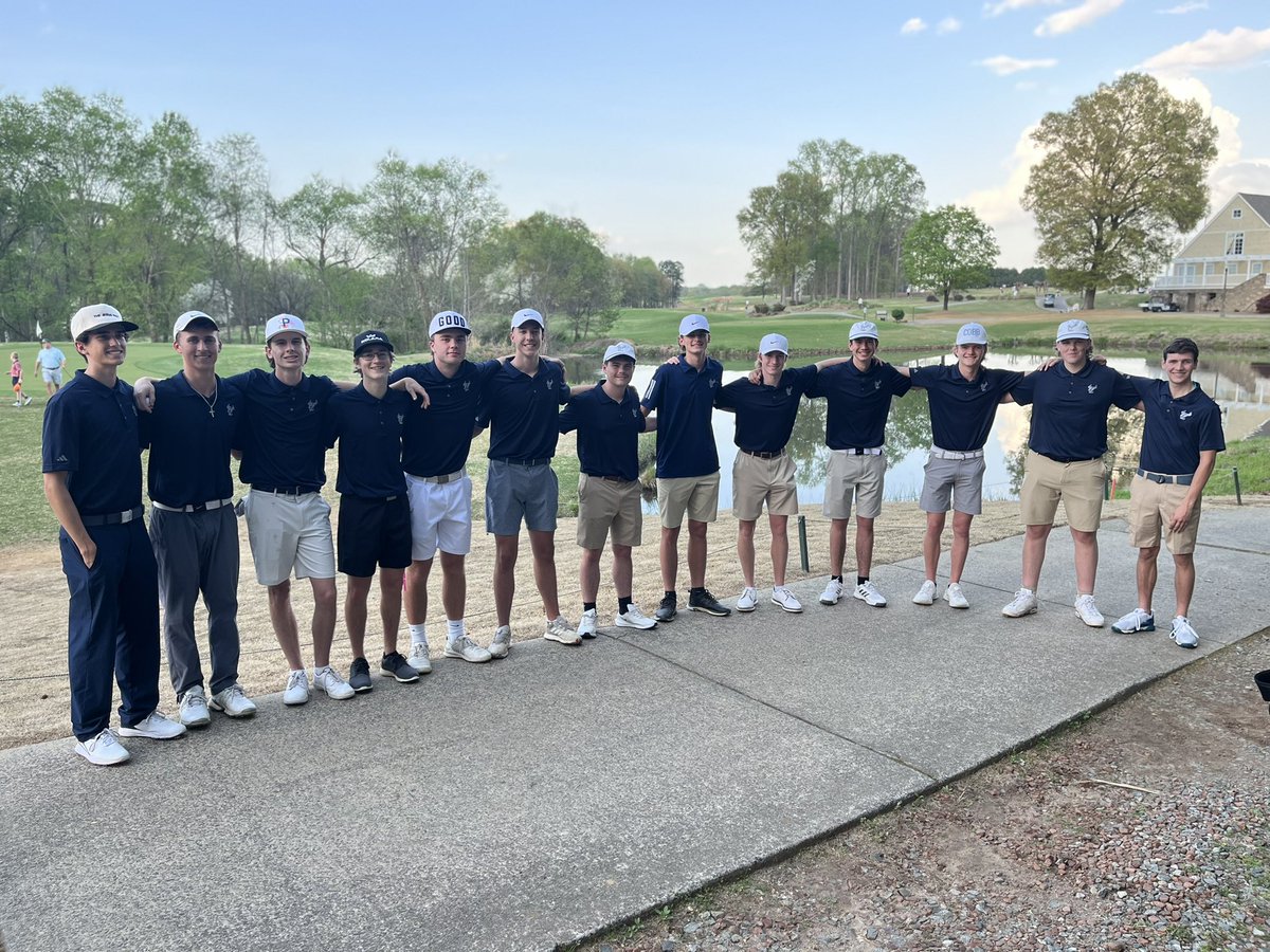⛳️🏌️‍♂️Bulls Win🏌️‍♂️⛳️
Great night as <a href="/hrhsbulls/">Hickory Ridge Ragin’ Bulls 🤘🏻</a> shoot 164 &amp; win the nonconference trimatch. 13 💪 players! Bulls scores⬇️
<a href="/LleytonM_10/">Lleyton McCulloch</a> 36
J Bentley 41
D Wolfe 43
C Robinson 44
N Hatley 46
T Talbot 46
J Whalen 49
J Williams 50
M Mister 52
R Morris 52
C Teague 53
I Metz 56
R Peacock 57