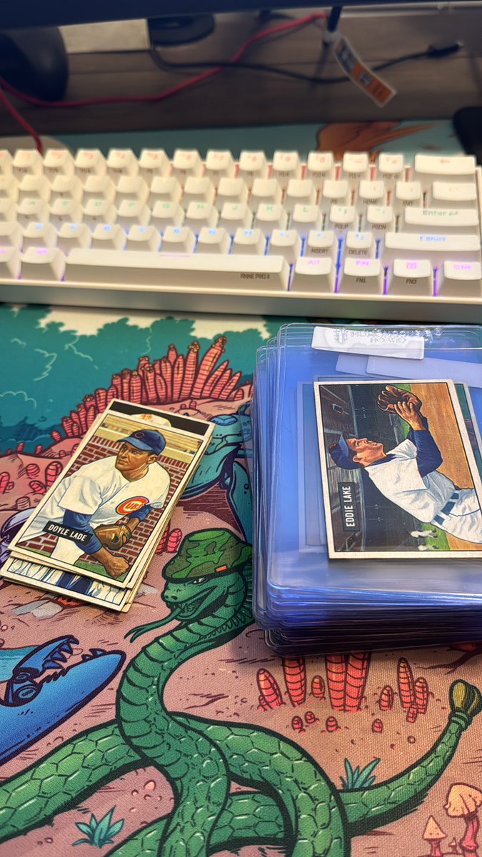 More 1951 Bowman Baseball going live tonight at 9:30PM EST!

ebay.com/str/vintagevan…