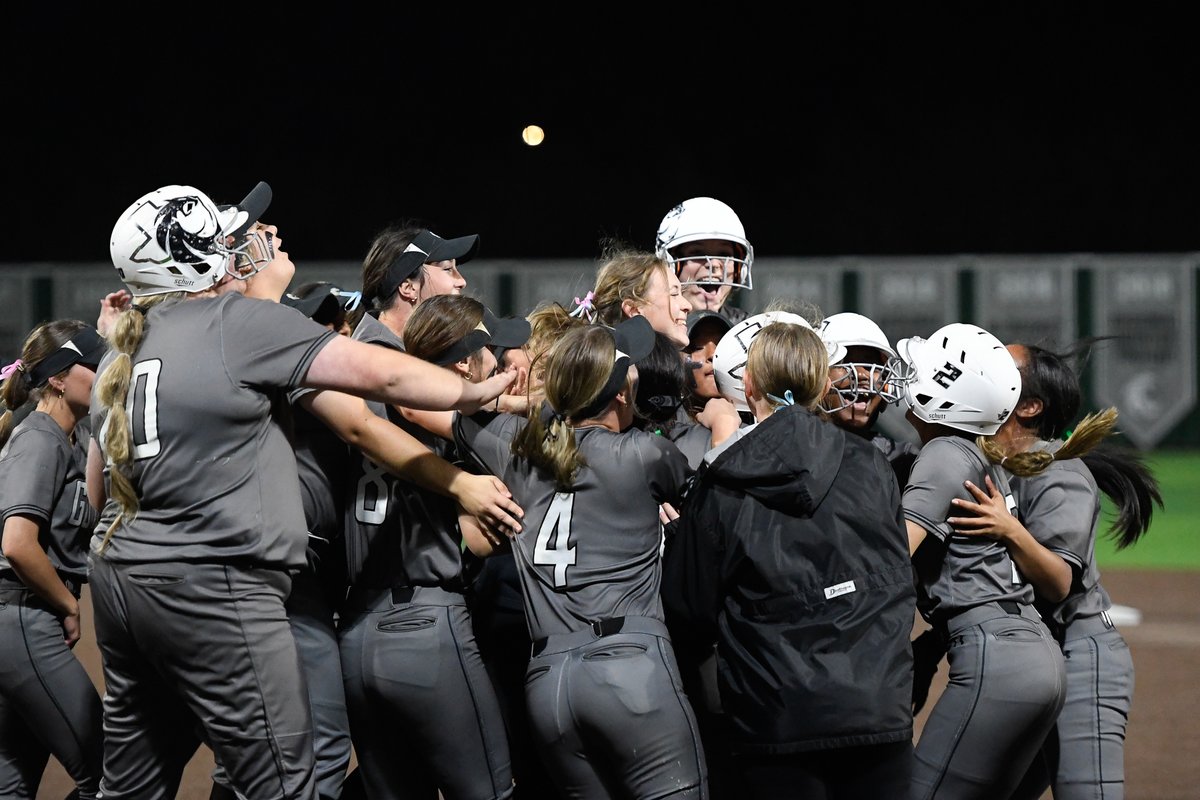 Guyer, Sanger and Aubrey's softball teams currently sit atop their respective district standings to lead the way among local squads.

Argyle, Krum, Lake Dallas and Ponder are also in the thick of races for playoff spots and seeds.

District update: dentonrc.com/sports/high_sc…