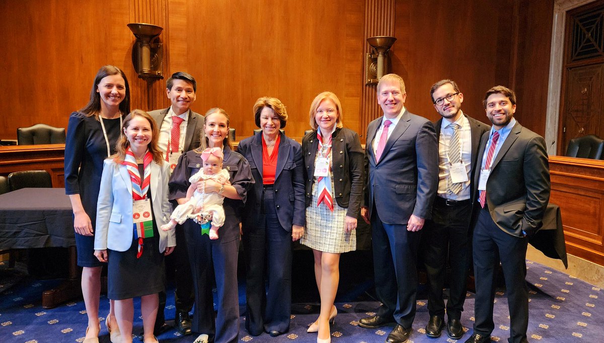 Minnesota delegation advocating for our patients and ophthalmology at the State Capitol. Thank you Senator Amy Klobuchar for your strong support! #myf2025