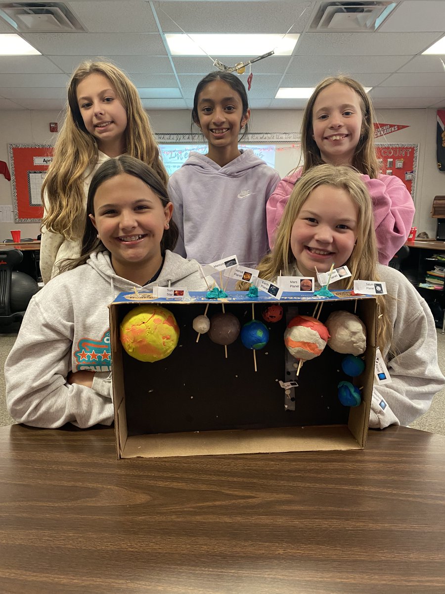 Miss Dryden (@onegoalin5th) on Twitter photo Team Dryden wrapped up their science unit by creating our own solar systems! Their creativity is superb & the collaboration with those smiles is top notch! 🪐🌎🌙<a href="/RobertCS118/">Robert Crown School</a> #rcs118life #d118life #theymakemesmile #handsonlearning #makingsciencefun Team Dryden wrapped up their science unit by creating our own solar systems! Their creativity is superb & the collaboration with those smiles is top notch! 🪐🌎🌙<a href="/RobertCS118/">Robert Crown School</a> #rcs118life #d118life #theymakemesmile #handsonlearning #makingsciencefun