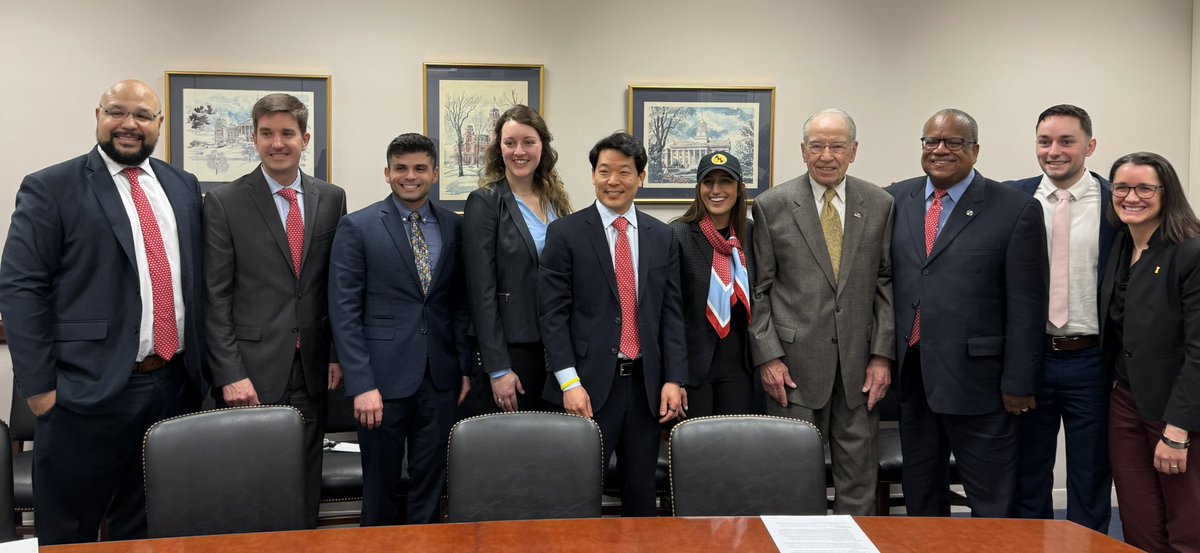 Elliott Sohn MD (@elliottsohnmd) on Twitter photo Met with <a href="/ChuckGrassley/">Chuck Grassley</a> and congressional legislative staff to advocate for our patients! #myf2025 #ophthalmology <a href="/eyeadvocacy/">Eye Advocacy</a> <a href="/aao_ophth/">AAO</a> Met with <a href="/ChuckGrassley/">Chuck Grassley</a> and congressional legislative staff to advocate for our patients! #myf2025 #ophthalmology <a href="/eyeadvocacy/">Eye Advocacy</a> <a href="/aao_ophth/">AAO</a>