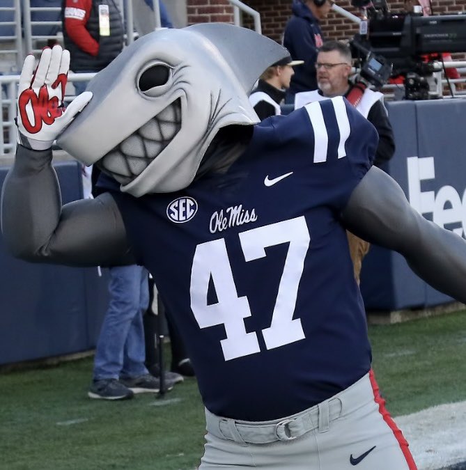 Luke Farrell 3⭐️ (@lukefarrell_qb) on Twitter photo After a great conversation with <a href="/alexm_brown/">Alex Brown</a> I’m beyond blessed to announce I have received my 7th offer from ole miss!
<a href="/OleMissFB/">Ole Miss Football</a> <a href="/CoachElauer51/">Coach Lauer</a> <a href="/Elev8QBacademy/">Mike Giovando</a> After a great conversation with <a href="/alexm_brown/">Alex Brown</a> I’m beyond blessed to announce I have received my 7th offer from ole miss!
<a href="/OleMissFB/">Ole Miss Football</a> <a href="/CoachElauer51/">Coach Lauer</a> <a href="/Elev8QBacademy/">Mike Giovando</a>