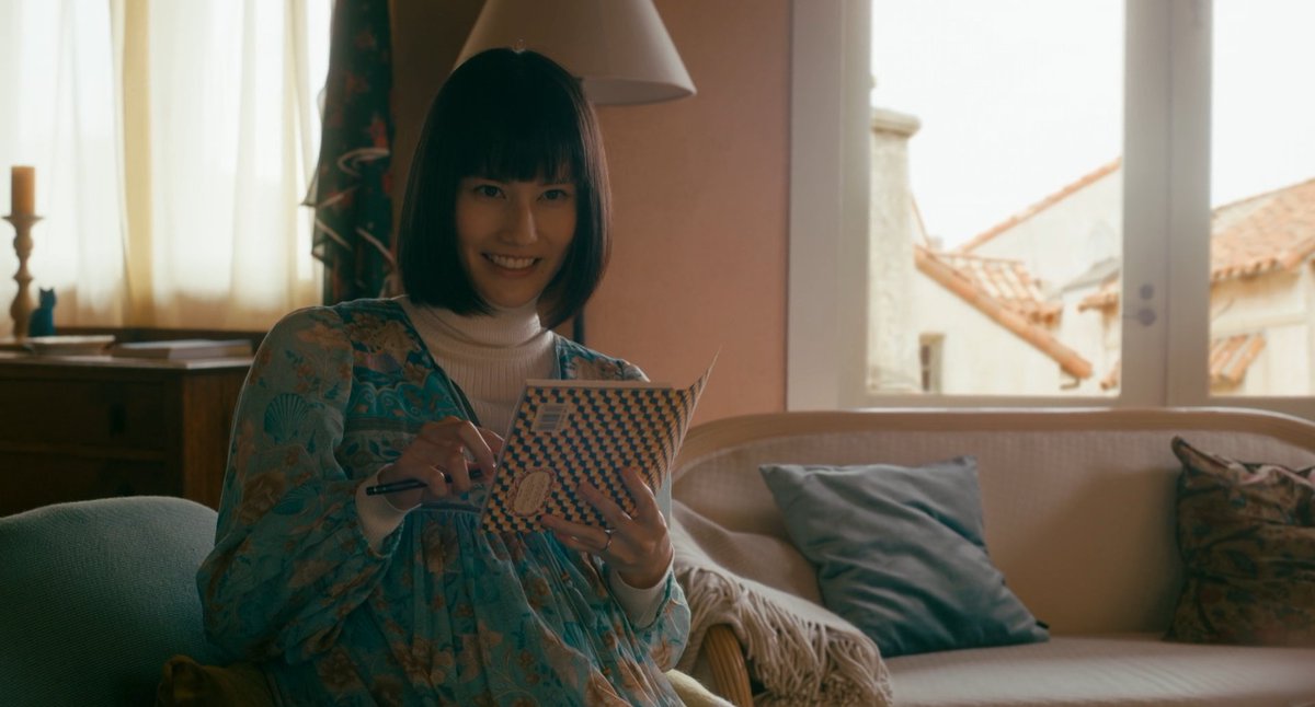 hashimoto ai's cameo in 'hold me back' (私をくいとめて, 2020) 🇯🇵 

#橋本愛 #aihashimoto #hashimotoai